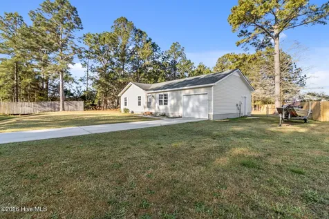 434 Oregon Trail Hubert NC 28539
