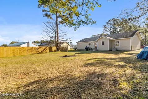 434 Oregon Trail Hubert NC 28539