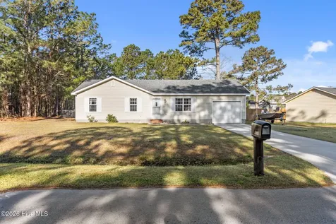 434 Oregon Trail Hubert NC 28539