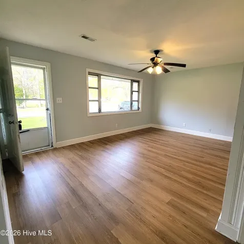 200 S Smith Street Burgaw NC 28425