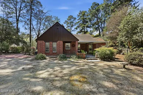 535 E Morganton Road Southern Pines NC 28387