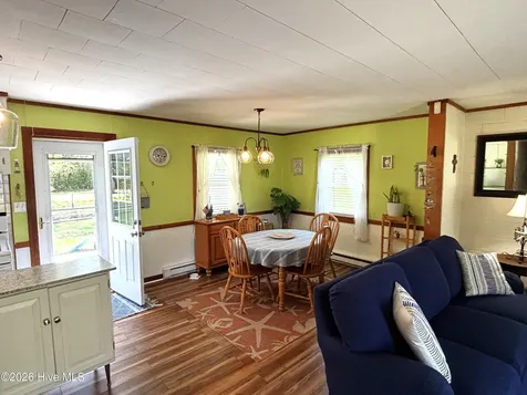 923 N Yaupon Terrace Morehead City NC 28557