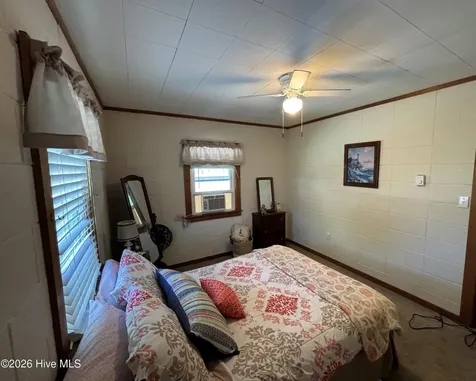 923 N Yaupon Terrace Morehead City NC 28557