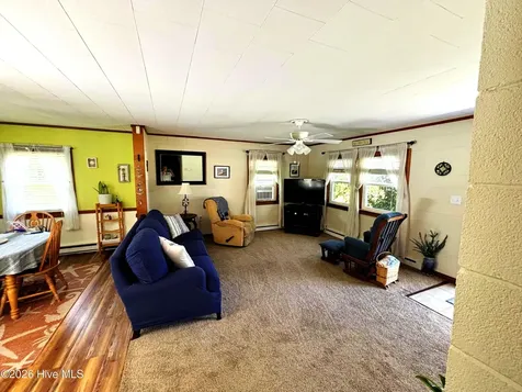923 N Yaupon Terrace Morehead City NC 28557