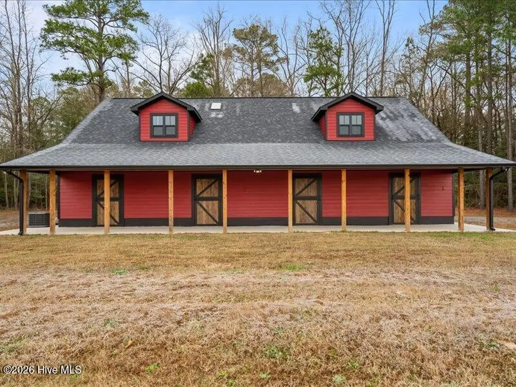 1050 Lakebay Road Vass NC 28394