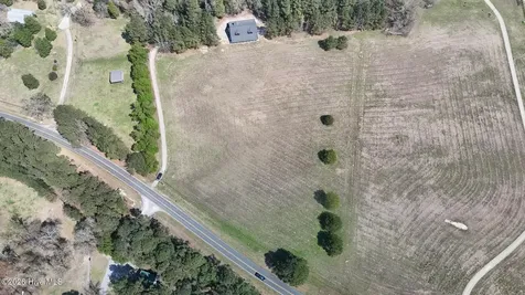 1050 Lakebay Road Vass NC 28394