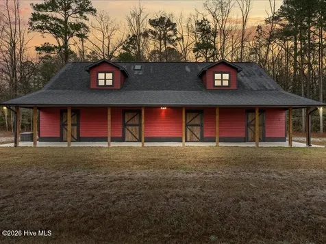 1050 Lakebay Road Vass NC 28394