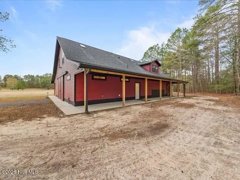 1050 Lakebay Road Vass NC 28394