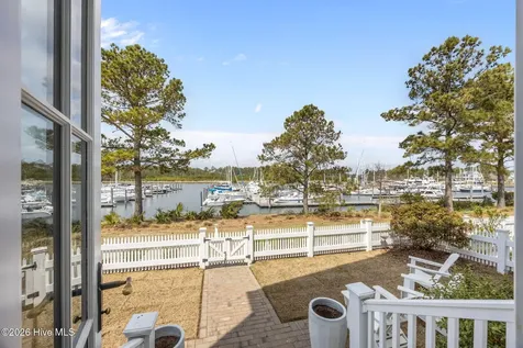 365 E Harborside Road Oriental NC 28571