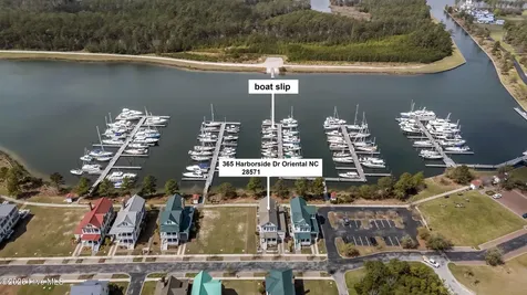 365 E Harborside Road Oriental NC 28571