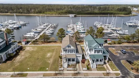 365 E Harborside Road Oriental NC 28571