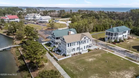 365 E Harborside Road Oriental NC 28571