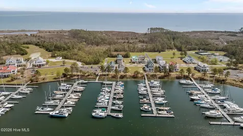 365 E Harborside Road Oriental NC 28571