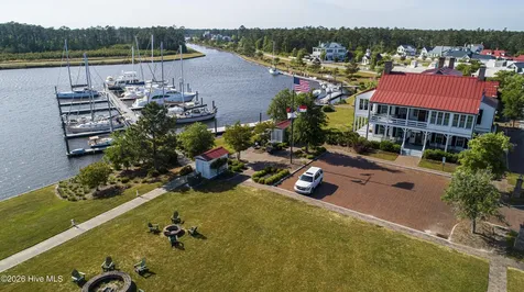 365 E Harborside Road Oriental NC 28571