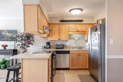 9201 Coast Guard Road Emerald Isle NC 28594