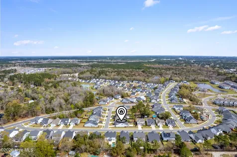 61 Chickadee Way Hampstead NC 28443
