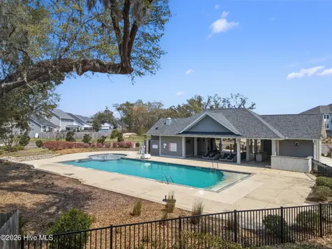 61 Chickadee Way Hampstead NC 28443
