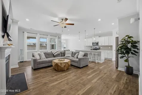 61 Chickadee Way Hampstead NC 28443
