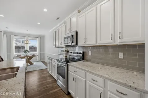 61 Chickadee Way Hampstead NC 28443