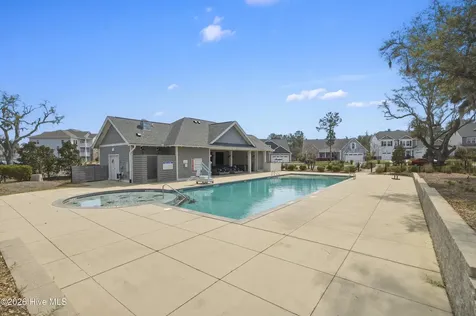 61 Chickadee Way Hampstead NC 28443