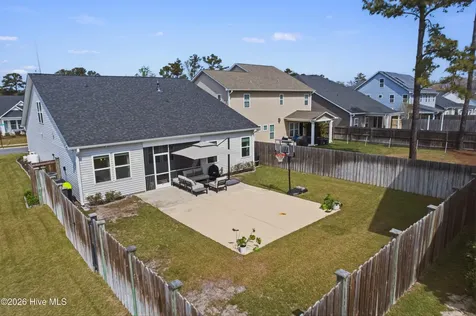 61 Chickadee Way Hampstead NC 28443