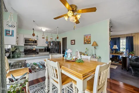 458 Bayview Drive Harkers Island NC 28531