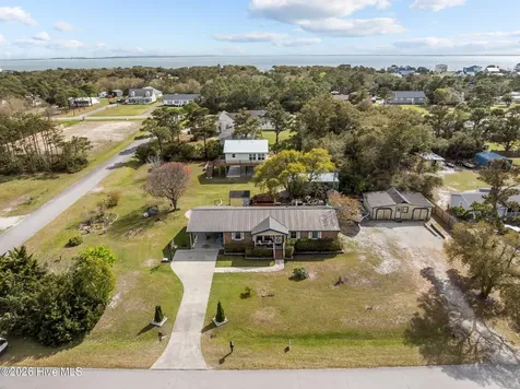 458 Bayview Drive Harkers Island NC 28531