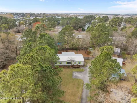 121 Bogue Forest Court Newport NC 28570
