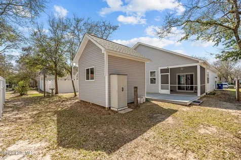 106 NW 19th Street Oak Island NC 28465