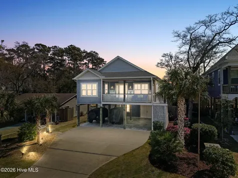 314 NE 61st Street Oak Island NC 28465