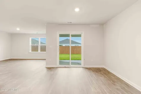 322 Merchant Point Boulevard Jacksonville NC 28546