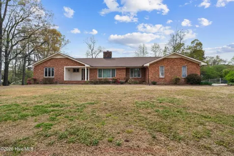 4318 Country Club Drive N Wilson NC 27896