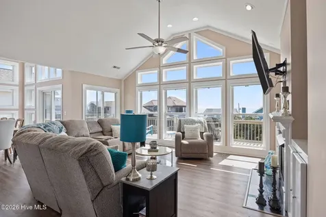 2009 Emerald Drive Emerald Isle NC 28594