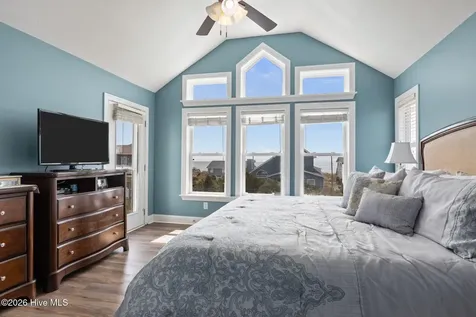 2009 Emerald Drive Emerald Isle NC 28594