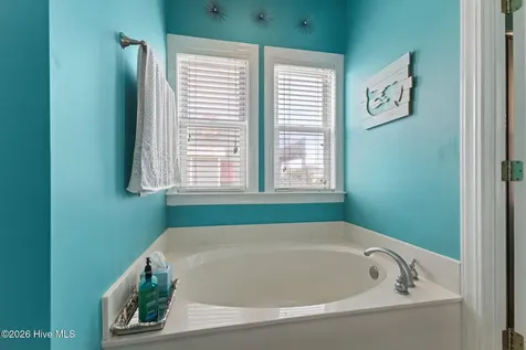 2009 Emerald Drive Emerald Isle NC 28594