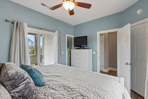 2009 Emerald Drive Emerald Isle NC 28594