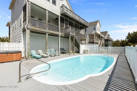 2009 Emerald Drive Emerald Isle NC 28594