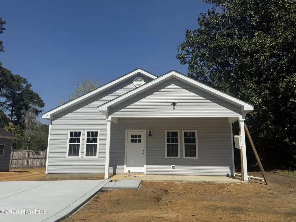 214 Pearl Street Clinton NC 28328