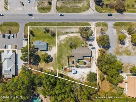 8094-8096 River Road SE Southport NC 28461