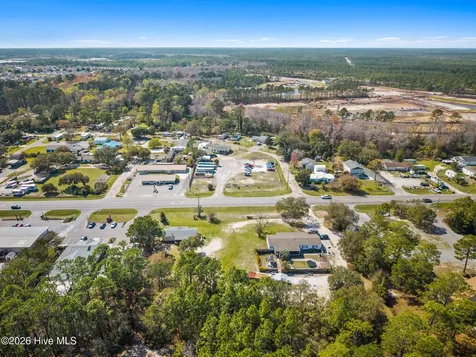 8094-8096 River Road SE Southport NC 28461