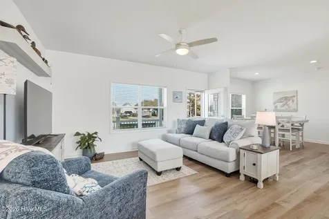 204 Nelson Street Harkers Island NC 28531