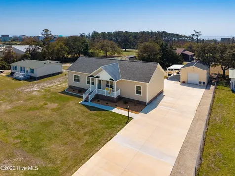 204 Nelson Street Harkers Island NC 28531