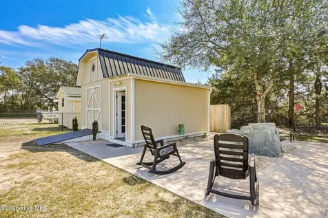 204 Nelson Street Harkers Island NC 28531