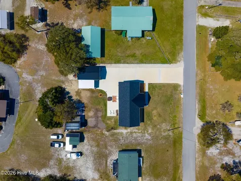 204 Nelson Street Harkers Island NC 28531