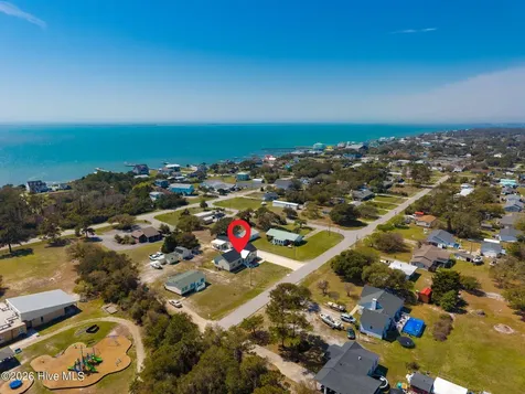 204 Nelson Street Harkers Island NC 28531