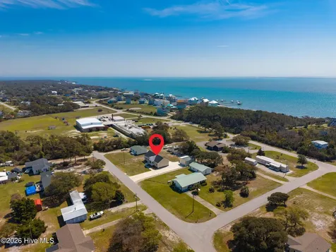 204 Nelson Street Harkers Island NC 28531