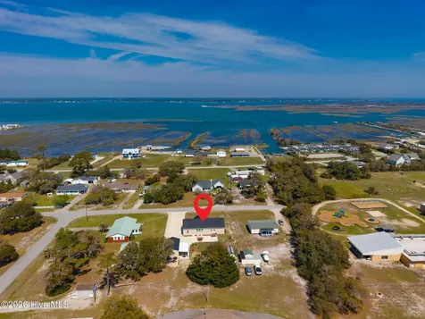 204 Nelson Street Harkers Island NC 28531