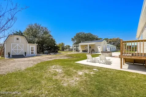 204 Nelson Street Harkers Island NC 28531