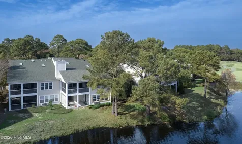 3125 Lakeside Commons Drive SE Southport NC 28461