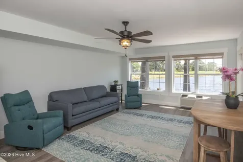 3125 Lakeside Commons Drive SE Southport NC 28461